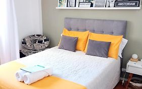Moderno y luminoso Apartment